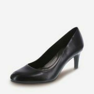 Karma Round Toe Pump